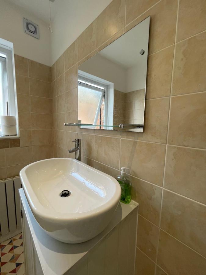 Nottingham Home Stay Exteriör bild